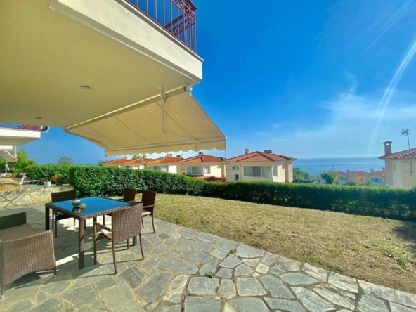 Kuce na prodaju u grckoj am