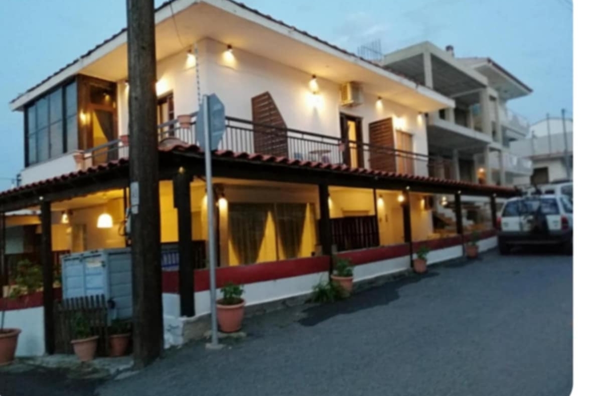 kuce na prodaju u grckoj