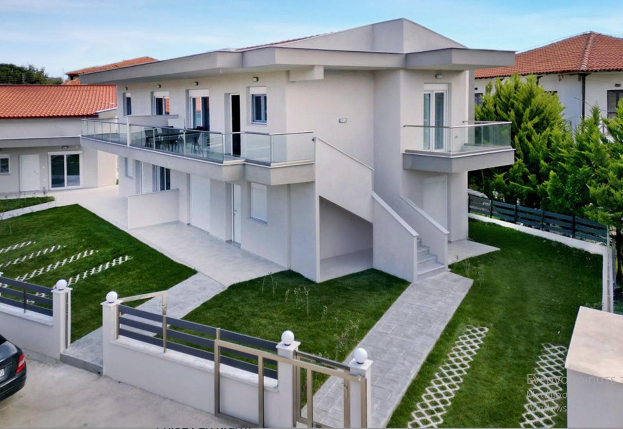 kuce na prodaju u grckoj hn